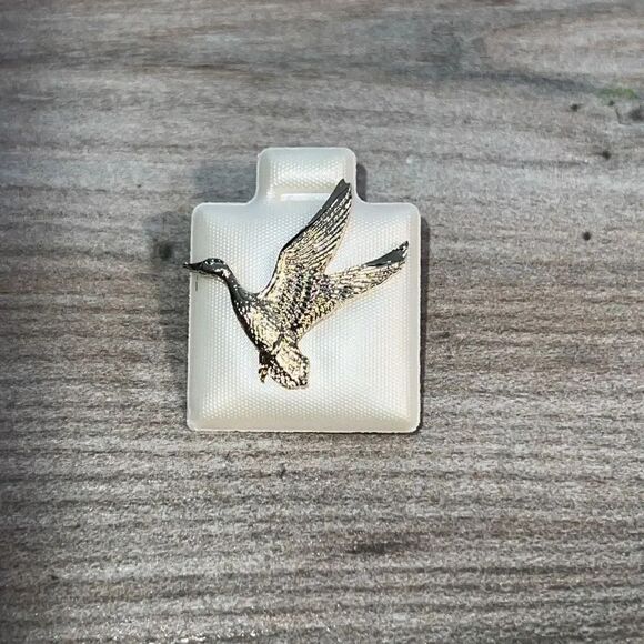 Duck Lapel Pin Hand Carved Surgical Steel Post Gold Tone - Picture 1 of 4
